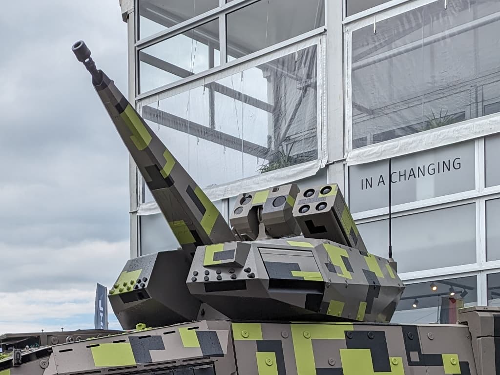 Rheinmetall Skyranger 30